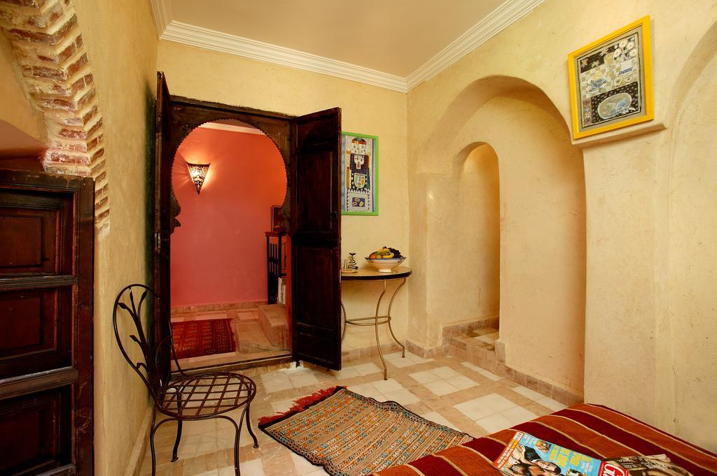 N10 Riad